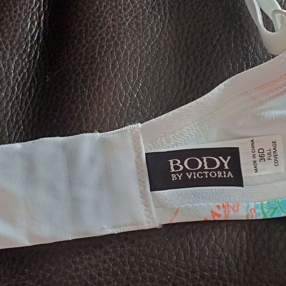 Victoria Secret full coverage lined bra - Picture 3 of 3